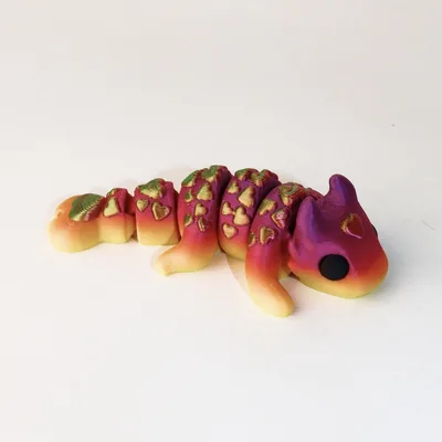 Дракон с сердечками